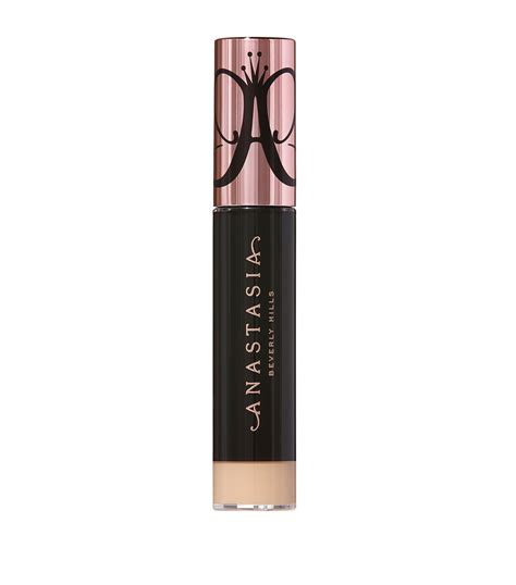 Your go-to solution for tired eyes: The deluxe magic touch concealer in shade 6 by ABH